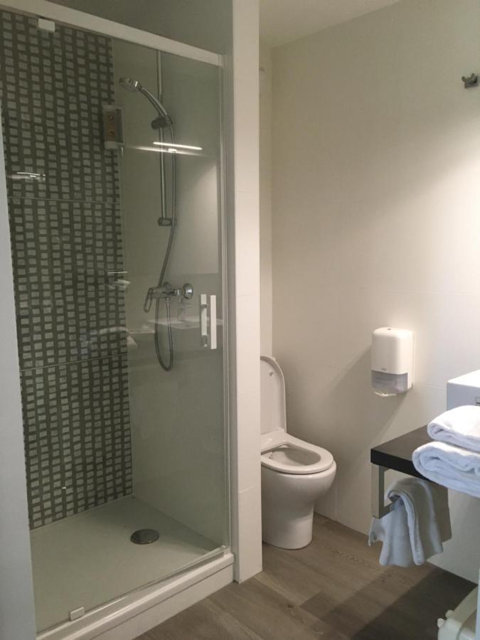 La Roseliere Hotell Saint-Quentin-Fallavier Eksteriør bilde